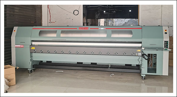 噴繪機(jī).jpg 噴繪機(jī).jpg